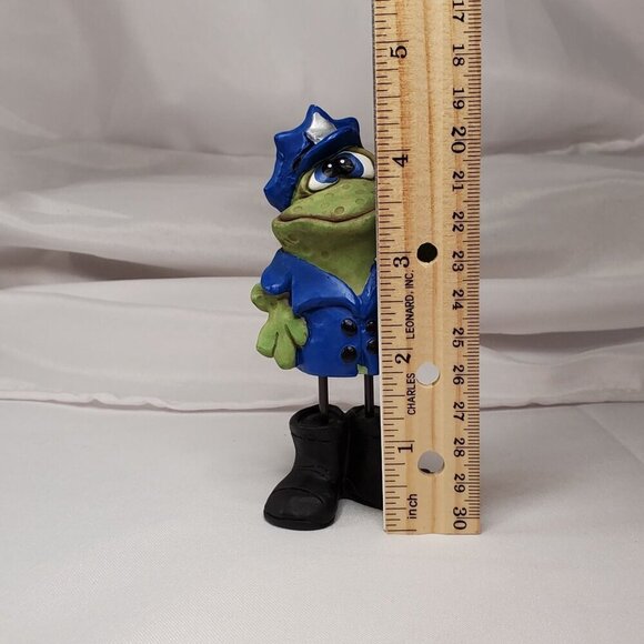 Russ Berrie Frog Cop from the Teenie Countrykins series By Kathleen Kelly - Picture 9 of 10